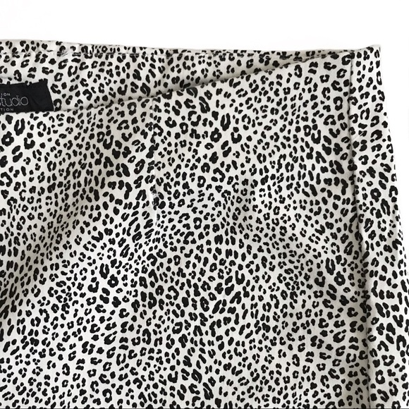 Nwt Leopard Capri Pants - Picture 5 of 14